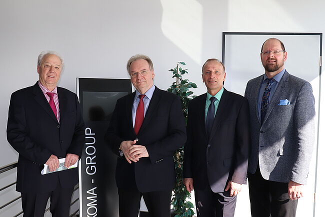 Stichnoth und Haseloff besucht Maschinenbau-Unternehmen in Osterweddingen